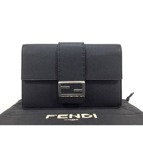 fendi クラッチバッグ